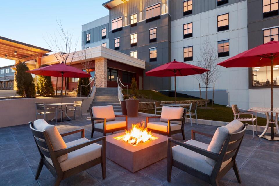 Hotel By America 3*